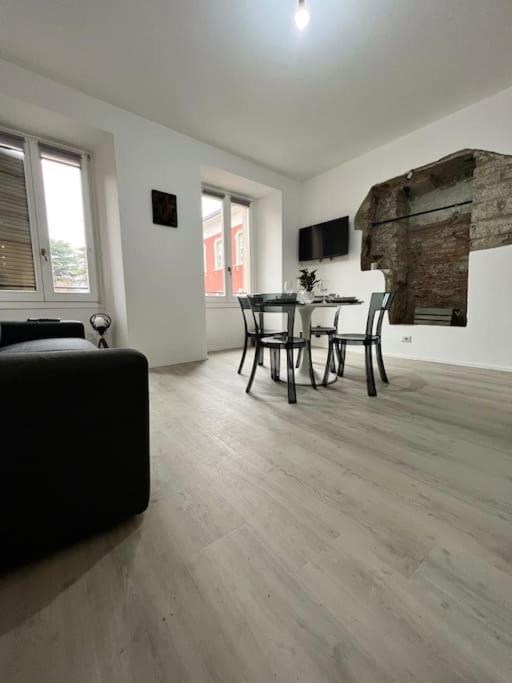 History Luxury Central Apartment By Revenue House Como Exterior photo