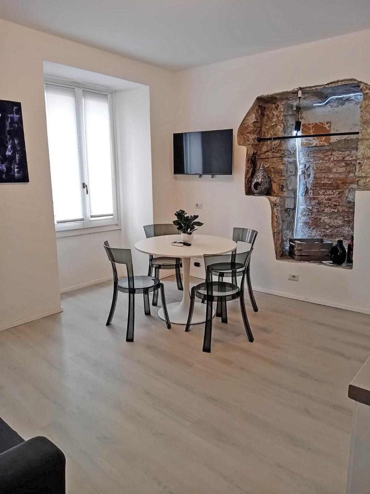 History Luxury Central Apartment By Revenue House Como Exterior photo